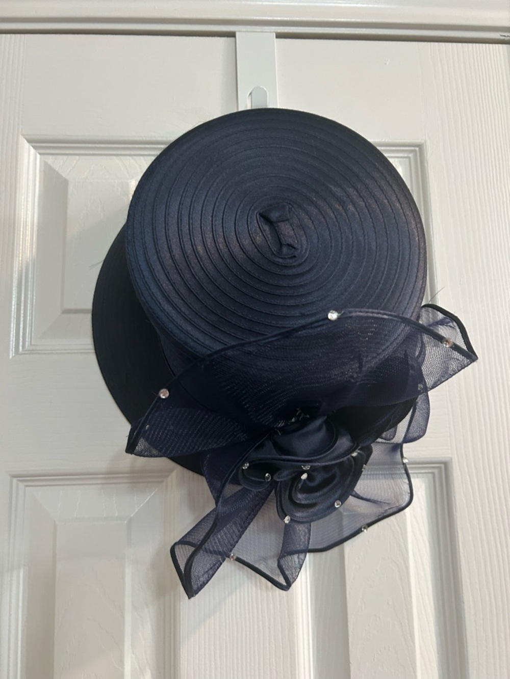 Fifth Sunday Exclusive Women’s Navy blue floral bow dress hat